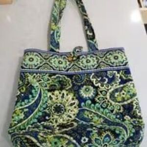 Vera Bradley tote bag in the "Rhythm and Blues" pattern retired READ
